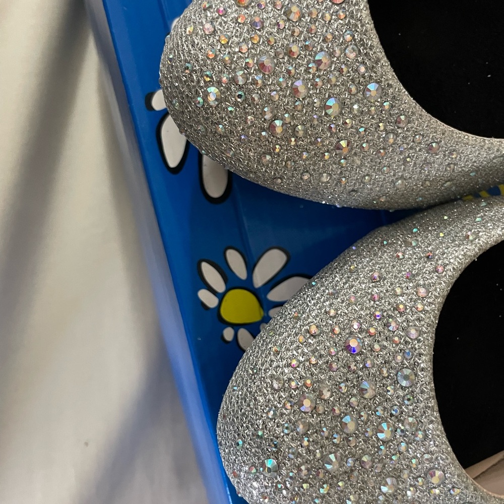 Silver diamond heels